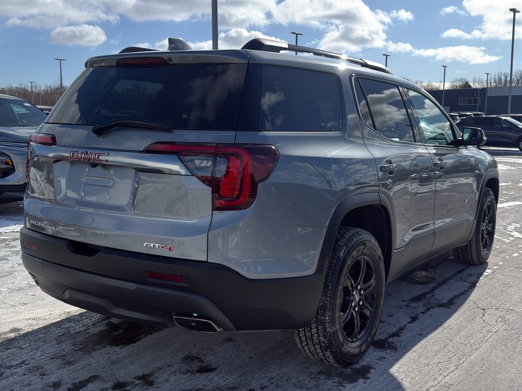 2023 GMC Acadia AT4