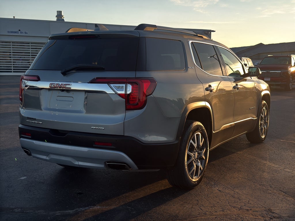 2023 GMC Acadia SLE