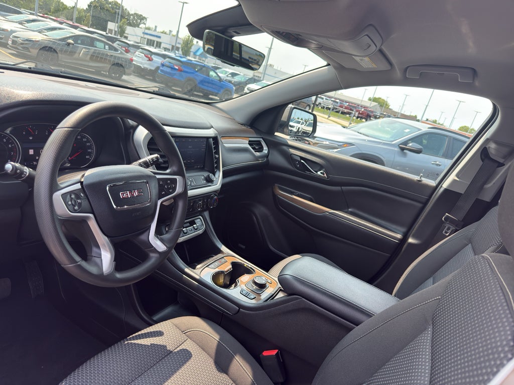 2022 GMC Acadia SLE