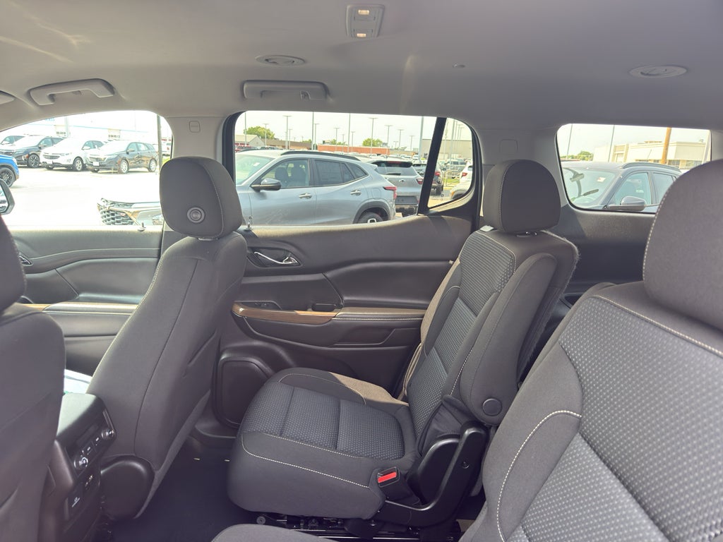 2022 GMC Acadia SLE