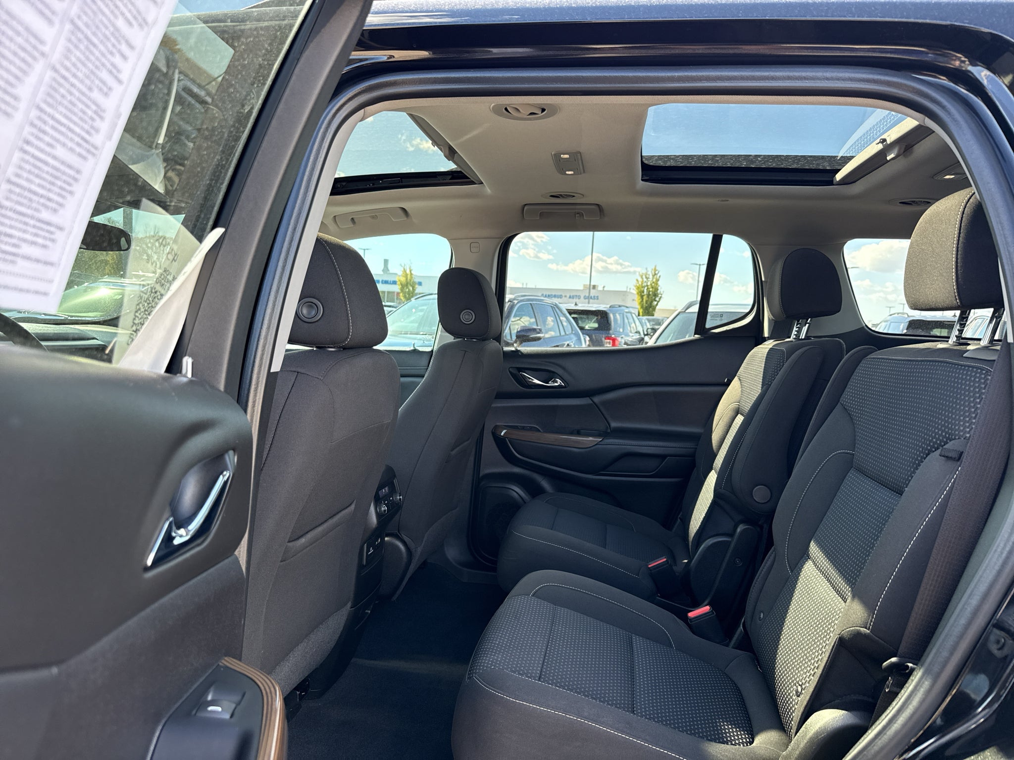 2023 GMC Acadia SLE