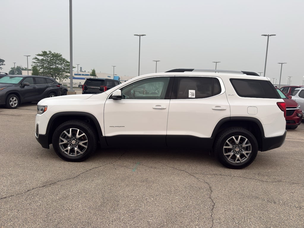2023 GMC Acadia SLT