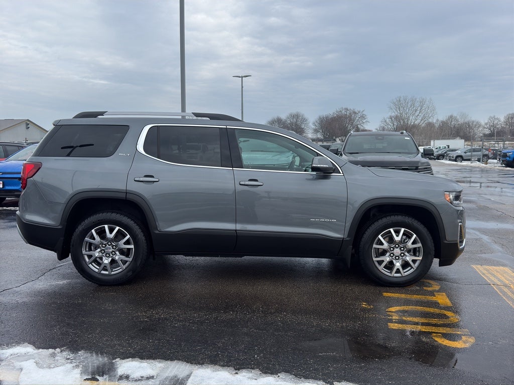 2022 GMC Acadia SLT