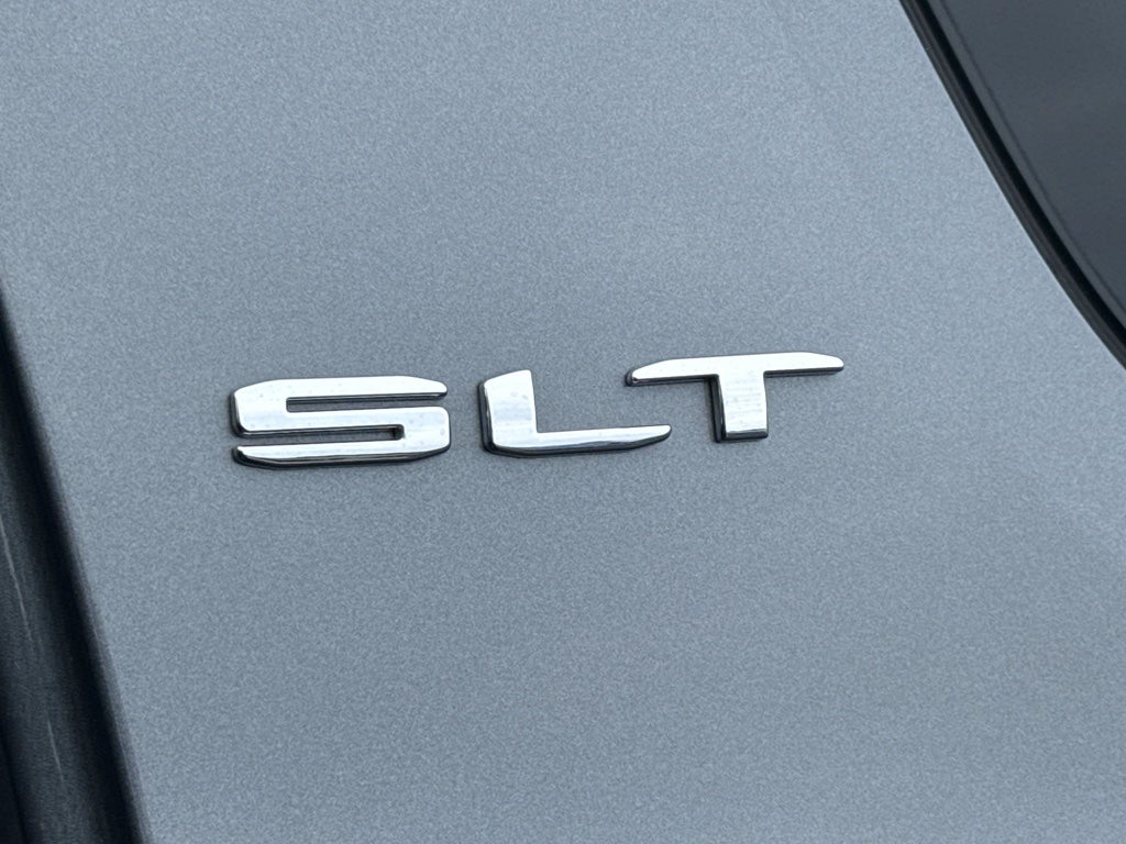 2022 GMC Acadia SLT