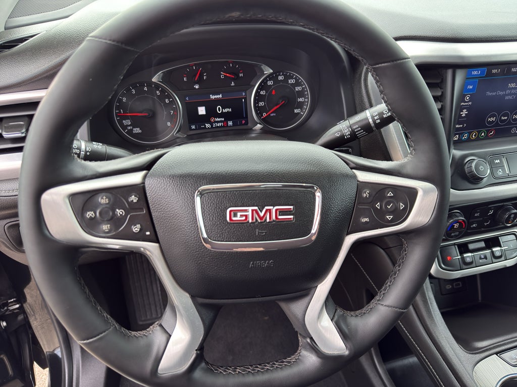 2023 GMC Acadia SLT
