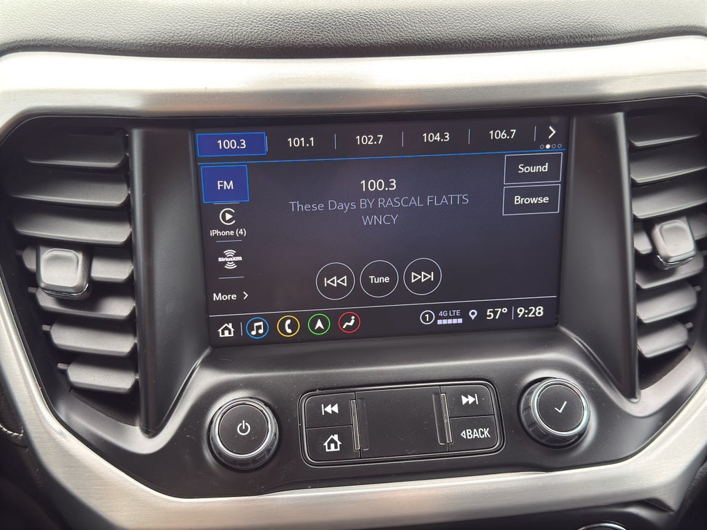 2023 GMC Acadia SLT