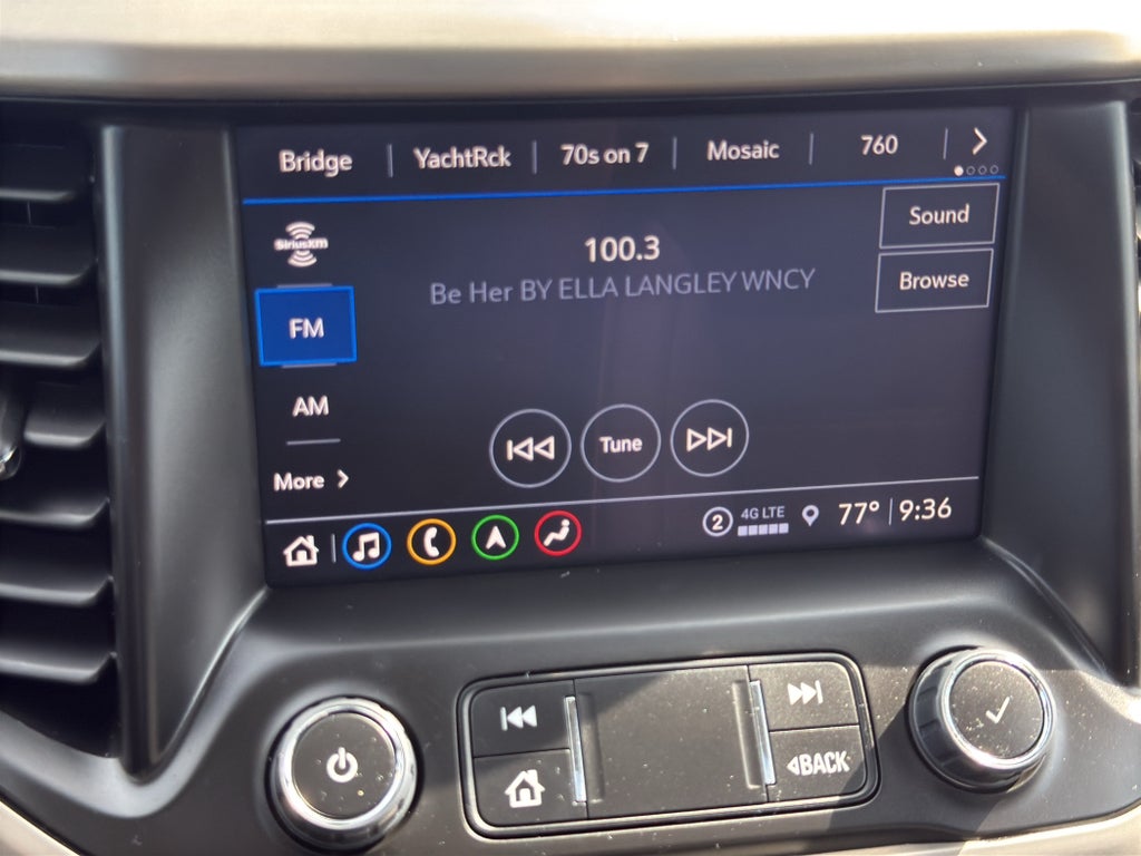 2023 GMC Acadia Denali