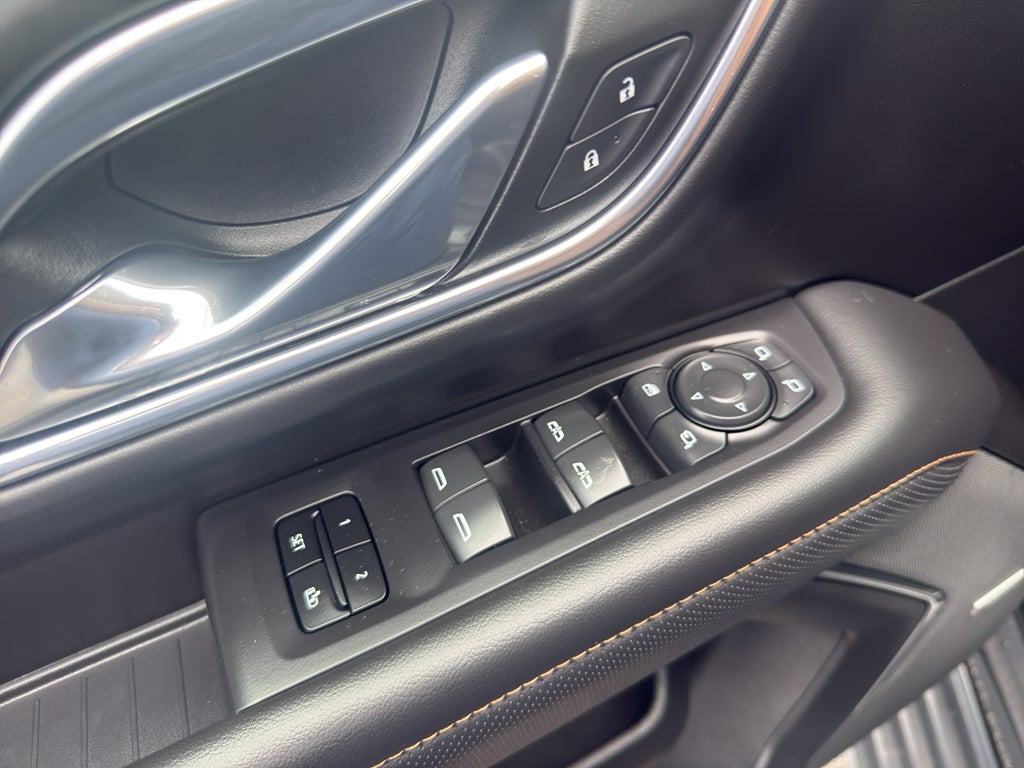 2023 GMC Yukon XL AT4