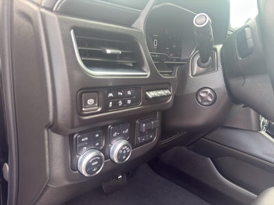 2023 GMC Yukon XL AT4