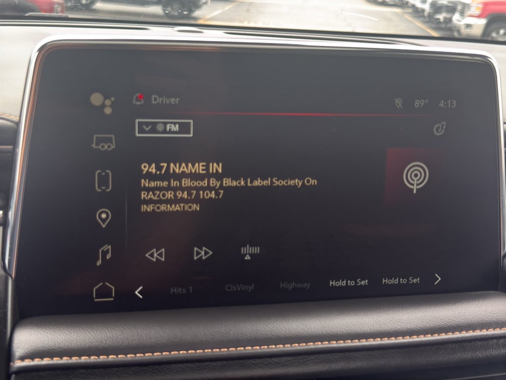 2023 GMC Yukon XL AT4