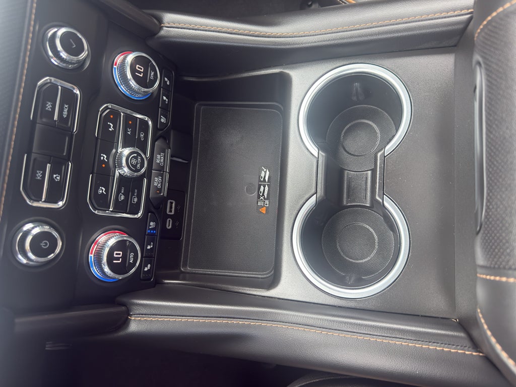 2023 GMC Yukon XL AT4