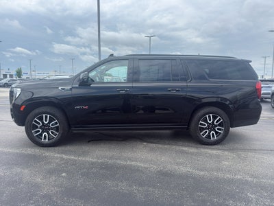 2023 GMC Yukon XL AT4