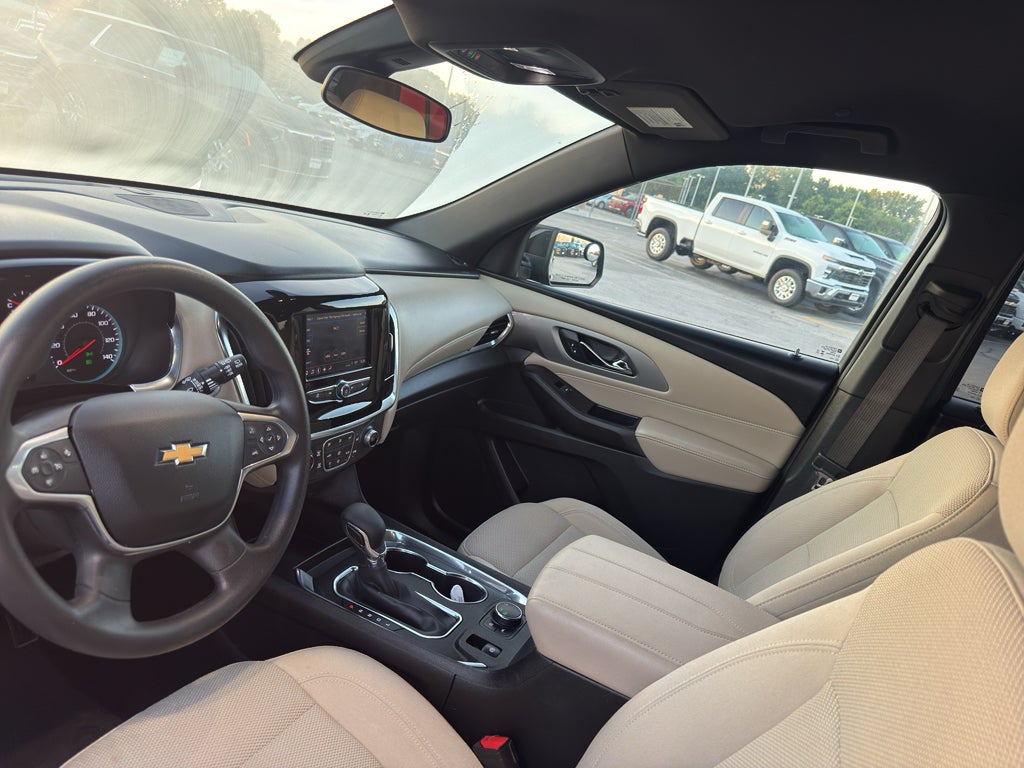2023 Chevrolet Traverse LS
