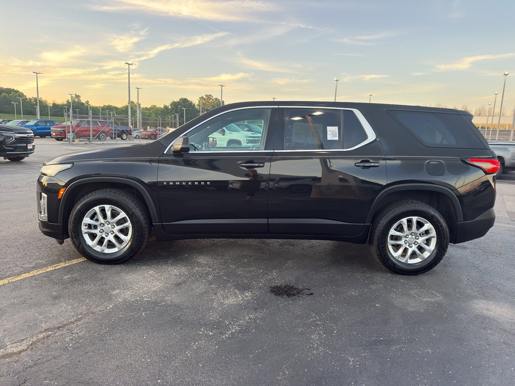 2023 Chevrolet Traverse LS