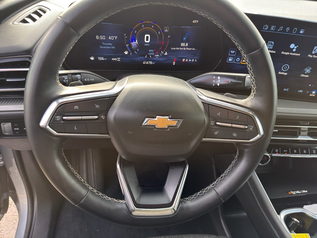 2024 Chevrolet Traverse LT