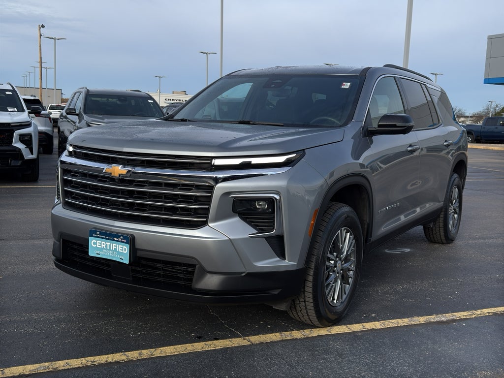 2024 Chevrolet Traverse LT