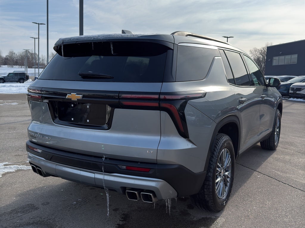 2024 Chevrolet Traverse LT