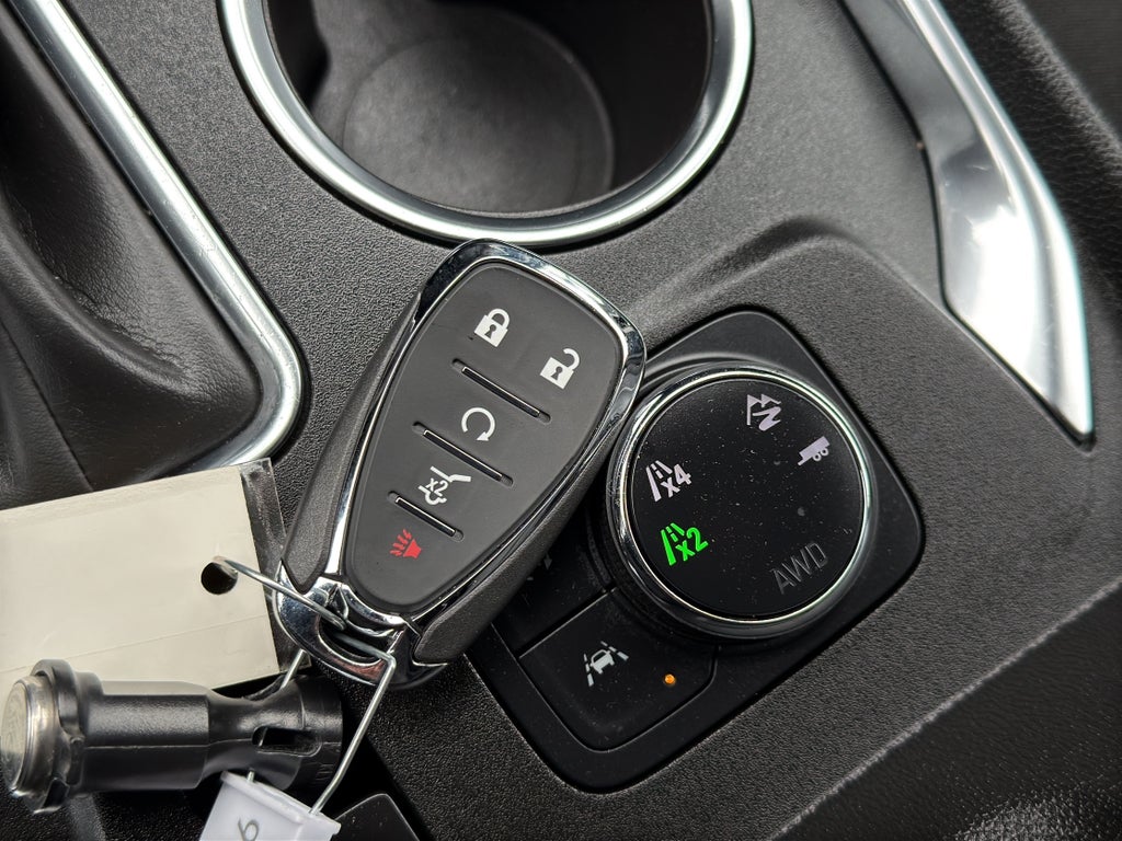 2022 Chevrolet Traverse LT Cloth