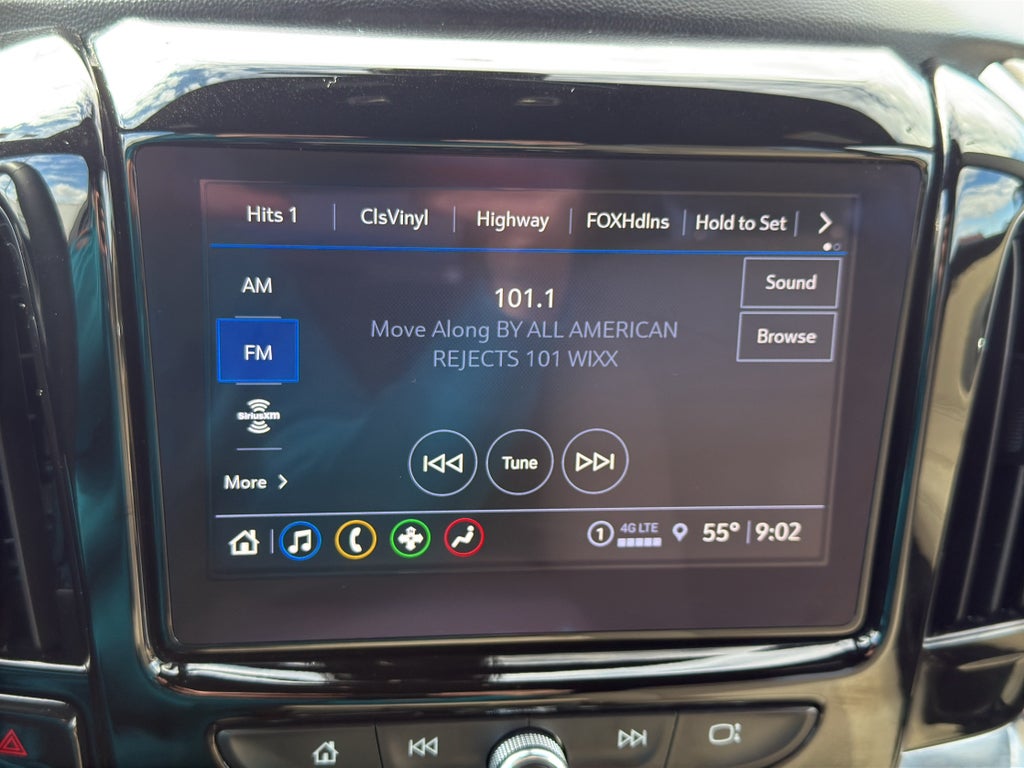 2023 Chevrolet Traverse LT Cloth
