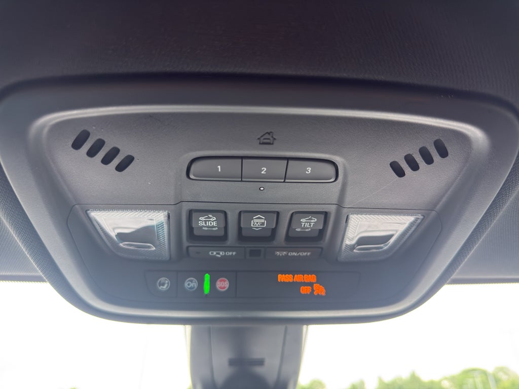 2022 Chevrolet Traverse RS