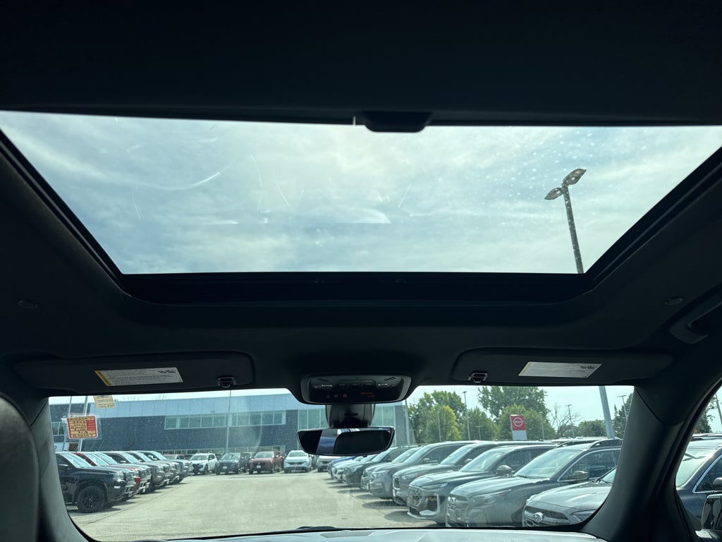 2022 Chevrolet Traverse RS