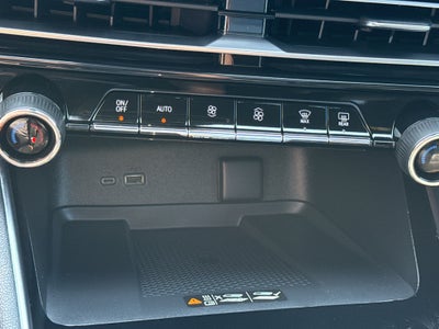 2024 Chevrolet Traverse Premier