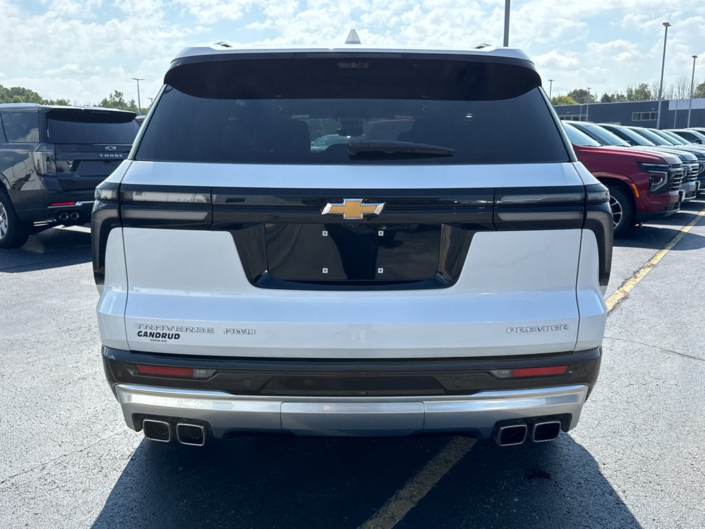2024 Chevrolet Traverse Premier