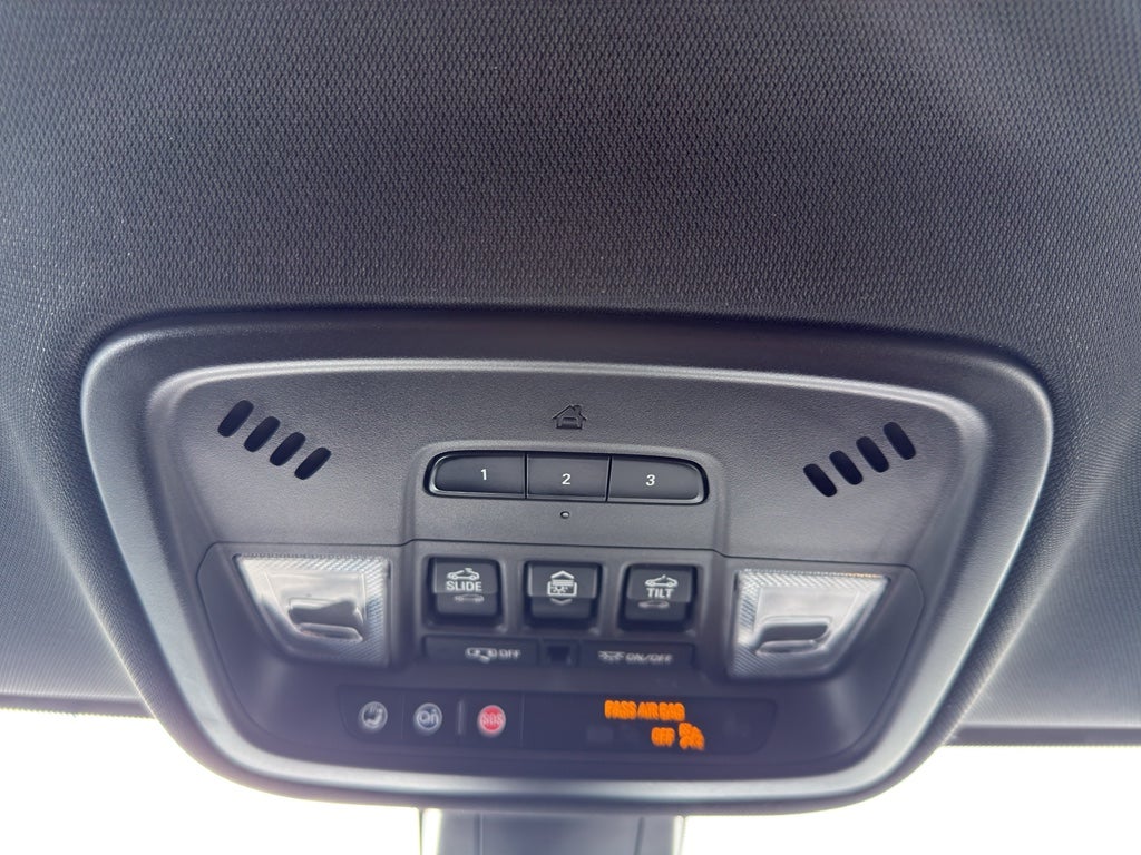 2022 Chevrolet Traverse Premier