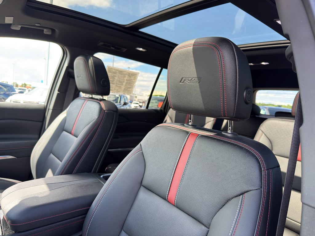 2025 Chevrolet Traverse RS