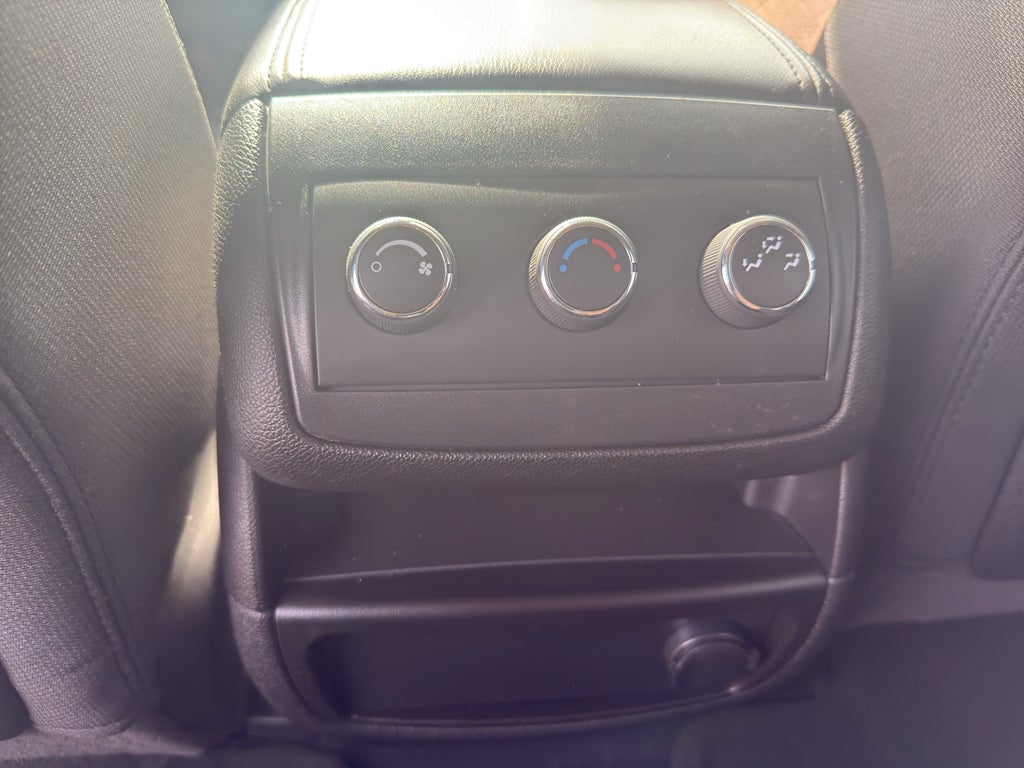 2012 Chevrolet Traverse LT w/1LT