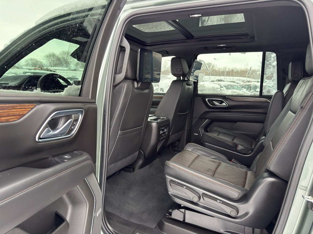 2023 Chevrolet Suburban High Country