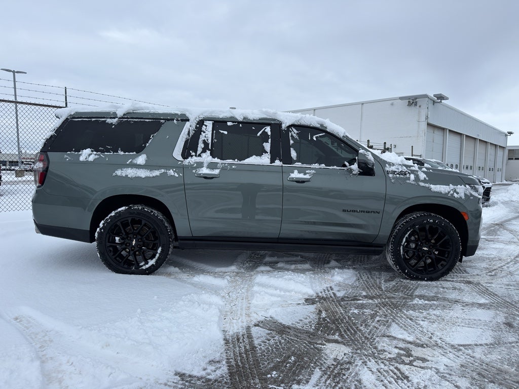 2023 Chevrolet Suburban High Country