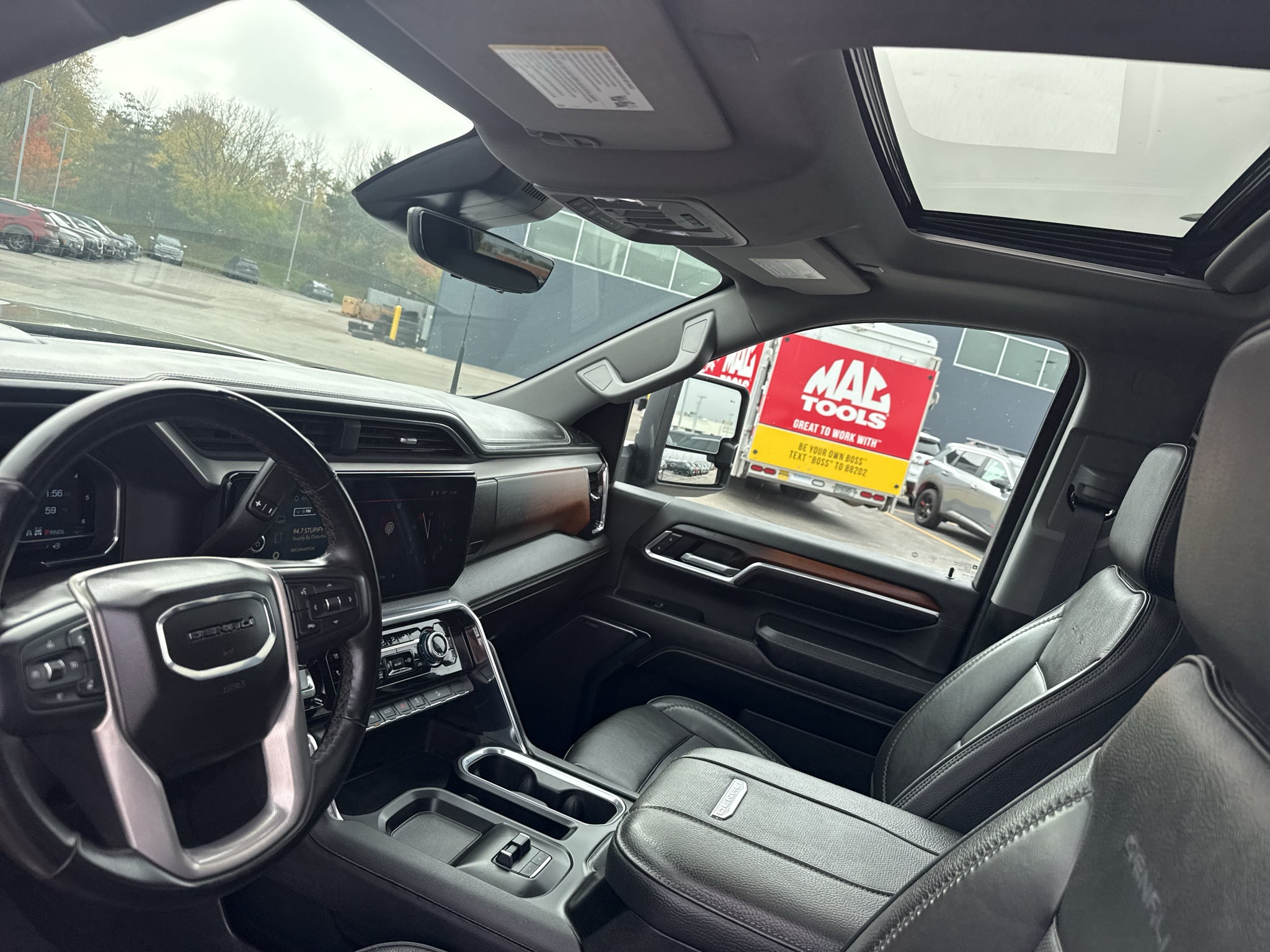 2025 GMC Sierra 2500 HD Denali