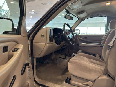 2004 GMC Sierra 1500 REG CAB 4WD 119WB