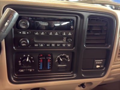 2004 GMC Sierra 1500 REG CAB 4WD 119WB