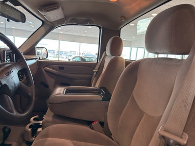 2004 GMC Sierra 1500 REG CAB 4WD 119WB