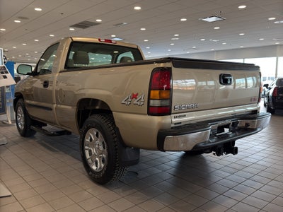 2004 GMC Sierra 1500 REG CAB 4WD 119WB