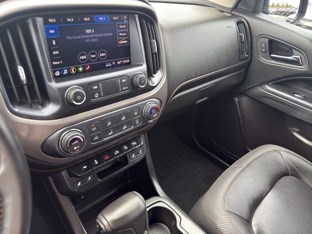 2021 GMC Canyon 4WD AT4 w/Leather