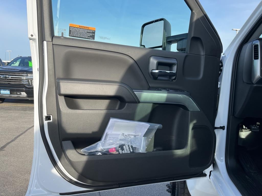 2024 Chevrolet Silverado 4500 HD LT