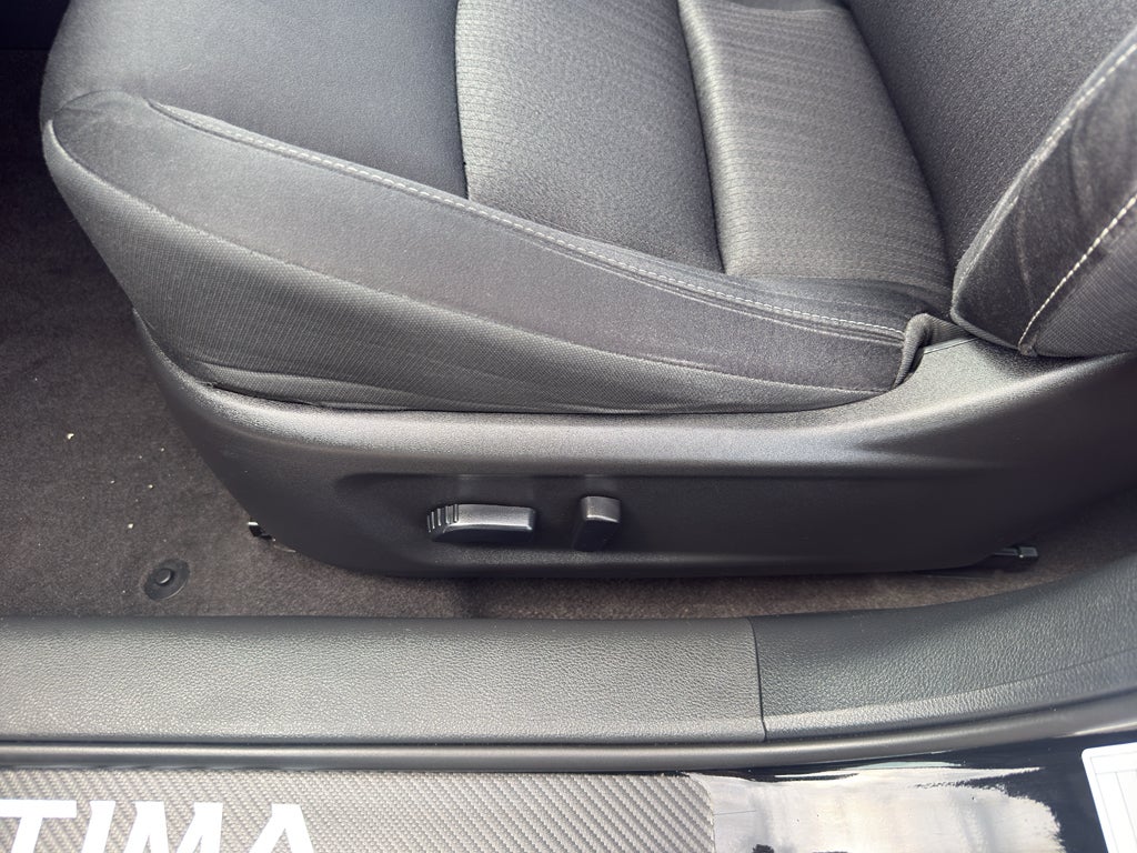 2022 Nissan Altima SV FWD