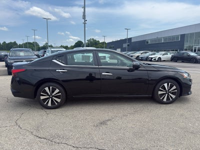 2022 Nissan Altima SV FWD