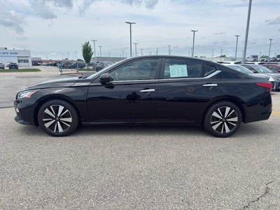 2022 Nissan Altima SV FWD