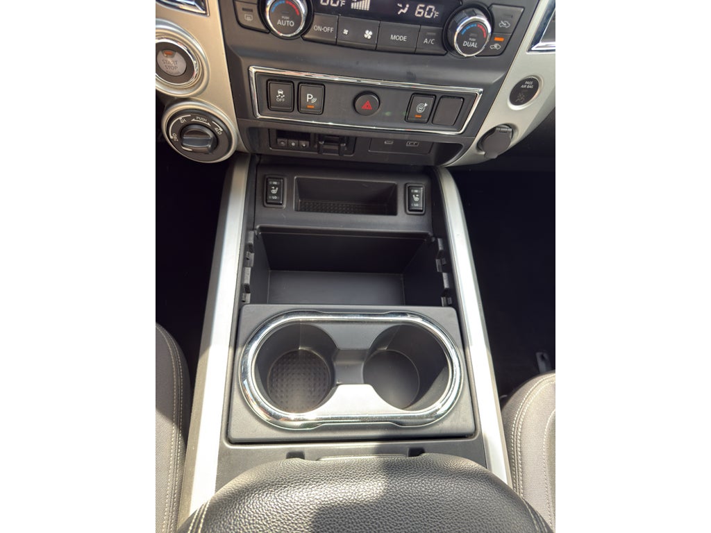2020 Nissan TITAN Crew Cab SV 4x4