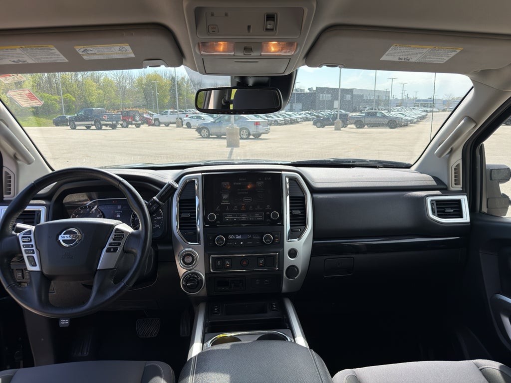 2020 Nissan TITAN Crew Cab SV 4x4