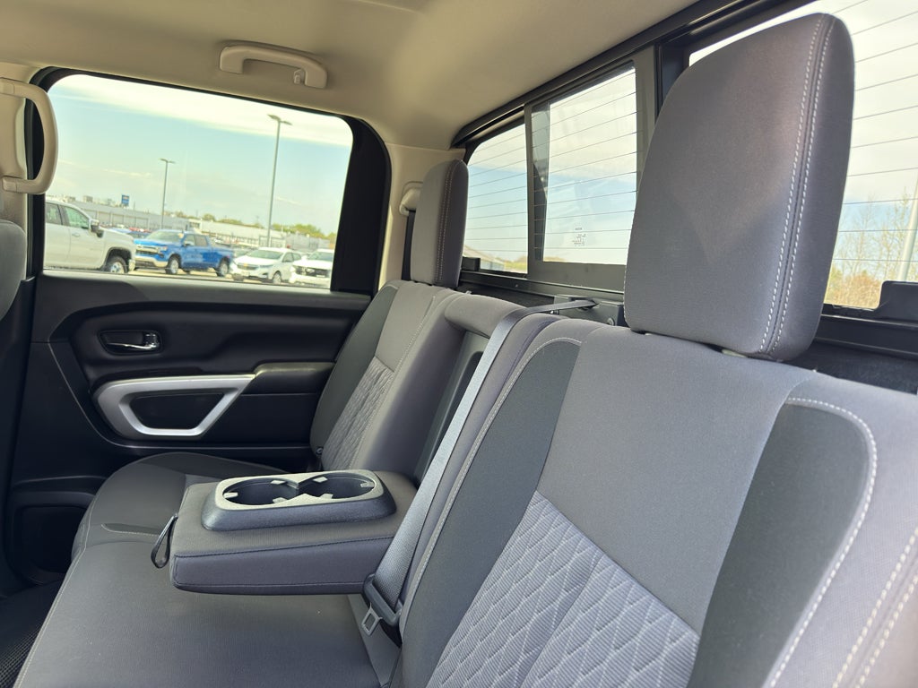 2020 Nissan TITAN Crew Cab SV 4x4