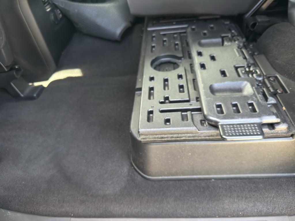 2020 Nissan TITAN Crew Cab SV 4x4