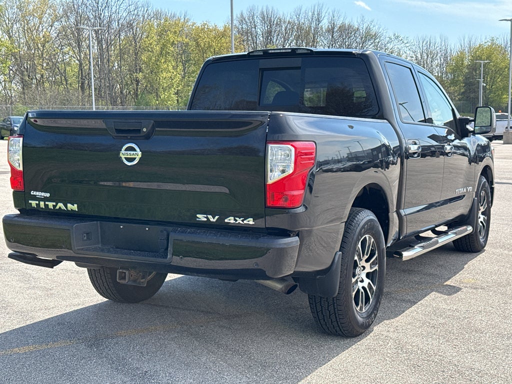 2020 Nissan TITAN Crew Cab SV 4x4