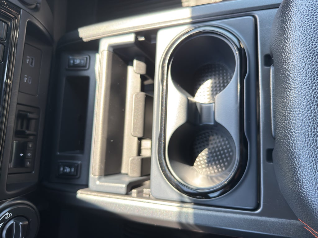 2023 Nissan TITAN Crew Cab PRO-4X 4x4