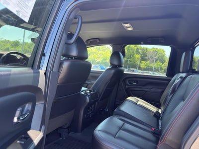 2023 Nissan TITAN Crew Cab PRO-4X 4x4