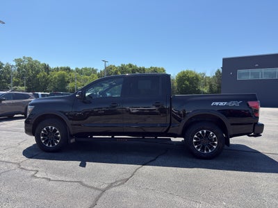 2023 Nissan TITAN Crew Cab PRO-4X 4x4